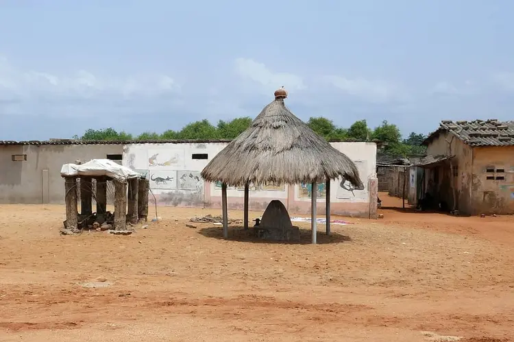 Autel de sacrifice à Gbèkon